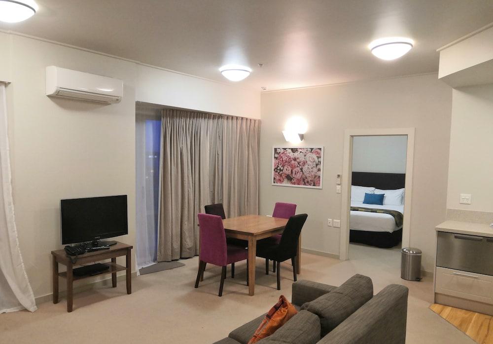 Vr Takapuna Auckland Bagian luar foto A typical apartment at the University of Canterbury