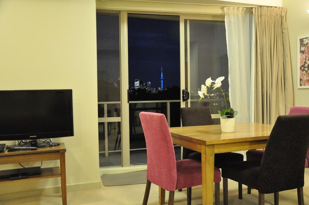 Vr Takapuna Auckland Bagian luar foto A typical condominium interior