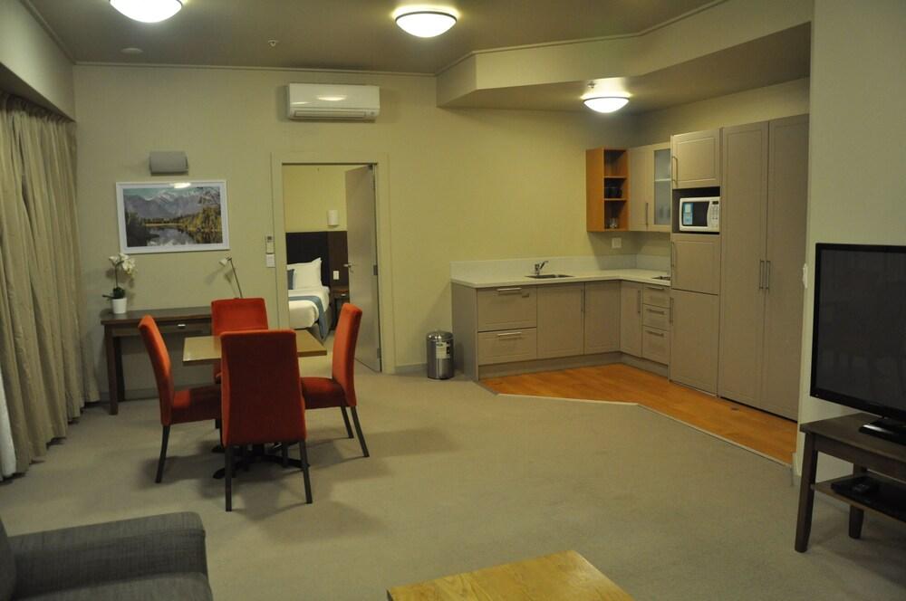 Vr Takapuna Auckland Bagian luar foto A typical apartment at the hotel